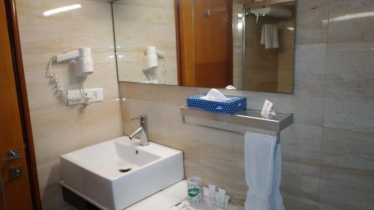 Best Western Ashoka Hyderabad Exterior foto